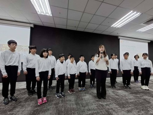 合唱團應邀參加疤痕協會演出.jpg